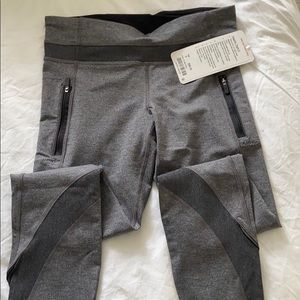 Lululemon gray leggings - inspire tight